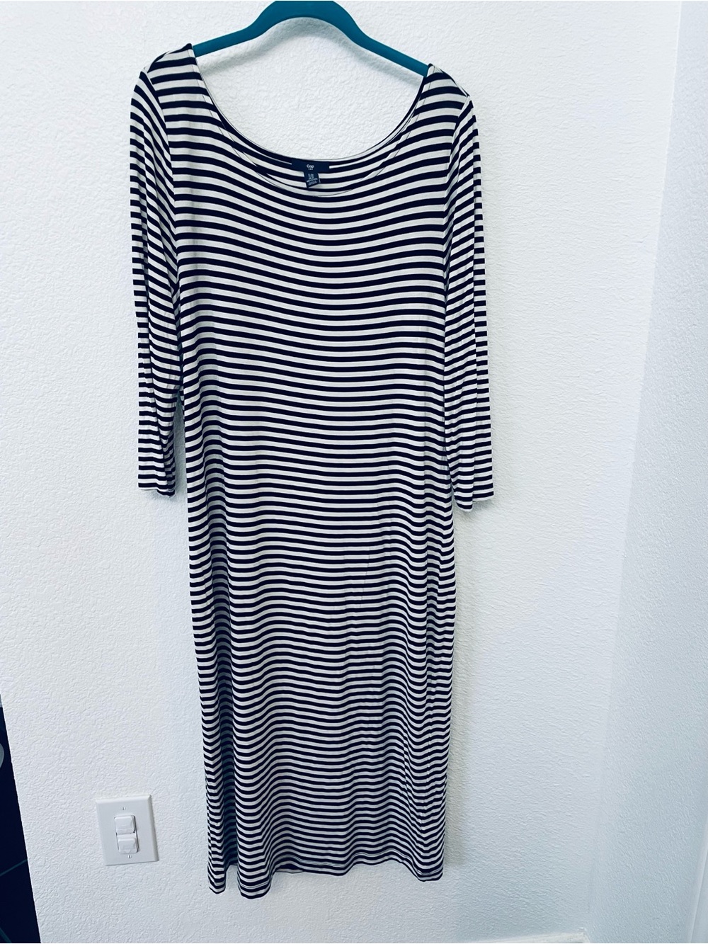 GAP Black and White Striped Long Sleeve Maxi Dress